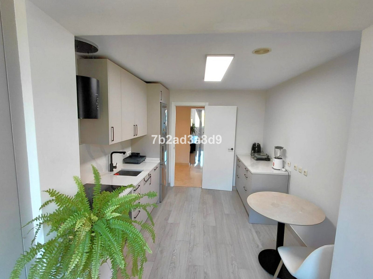 Se vende Apartamento Planta Media de 2 dormitorios en Costa Del Sol, Málaga, España