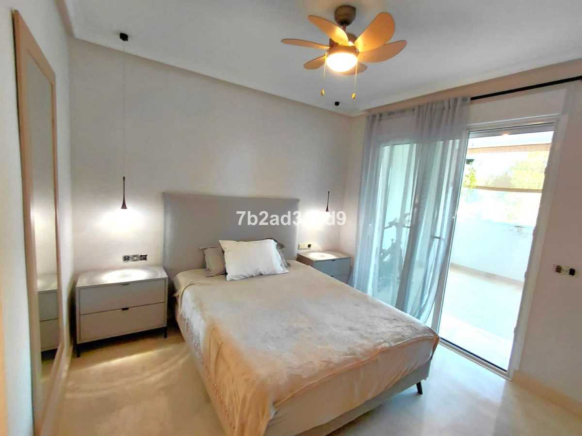 Se vende Apartamento Planta Media de 2 dormitorios en Costa Del Sol, Málaga, España