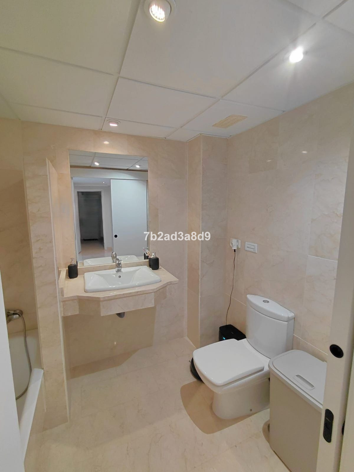 Se vende Apartamento Planta Media de 2 dormitorios en Costa Del Sol, Málaga, España