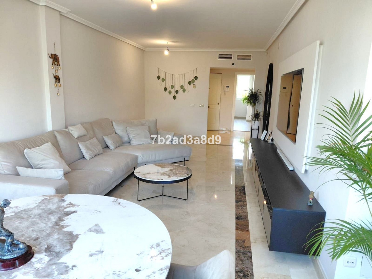 Se vende Apartamento Planta Media de 2 dormitorios en Costa Del Sol, Málaga, España