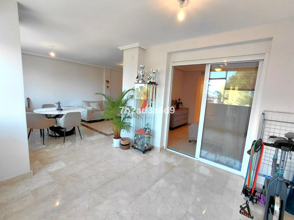 Se vende Apartamento Planta Media de 2 dormitorios en Costa Del Sol, Málaga, España