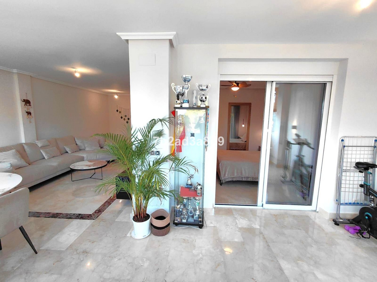 Se vende Apartamento Planta Media de 2 dormitorios en Costa Del Sol, Málaga, España