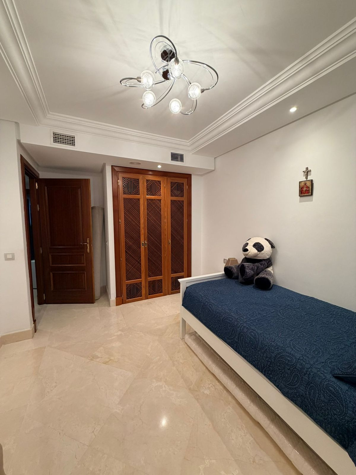 Se vende Apartamento Planta Media de 3 dormitorios en Costa Del Sol, Málaga, España
