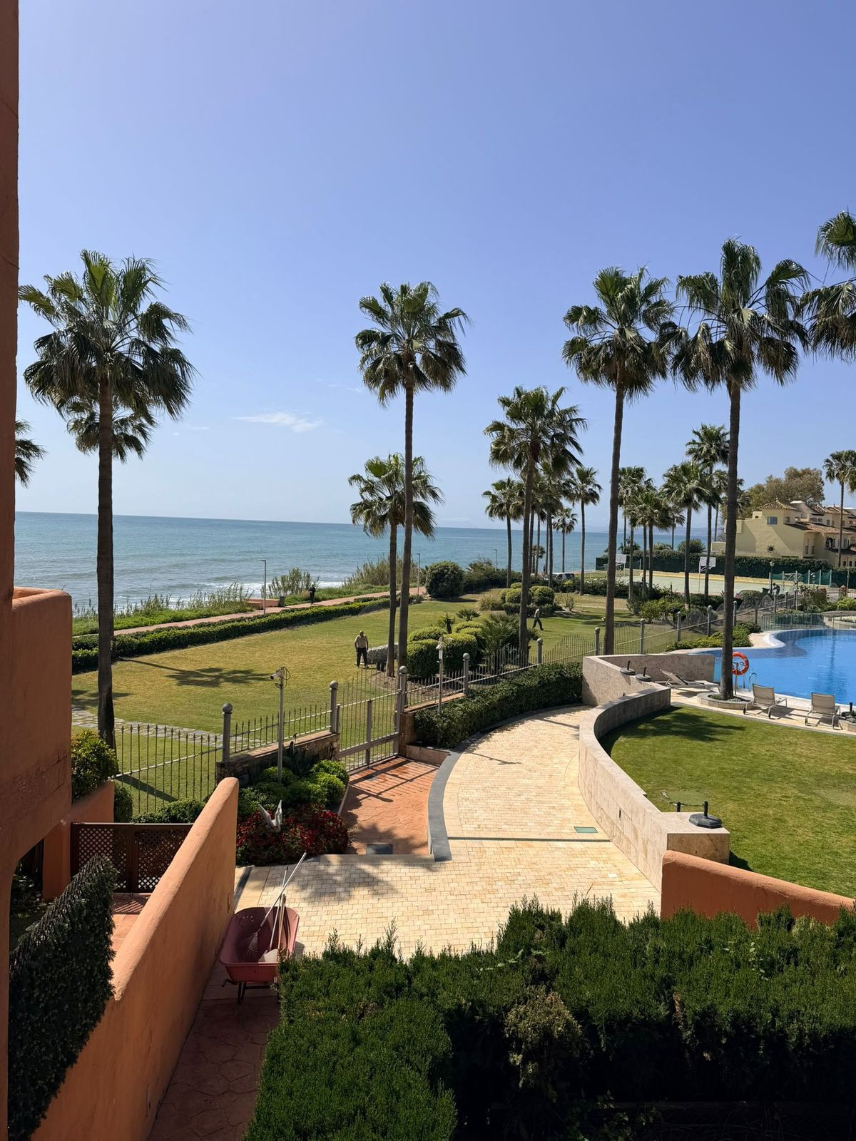 Se vende Apartamento Planta Media de 3 dormitorios en Costa Del Sol, Málaga, España