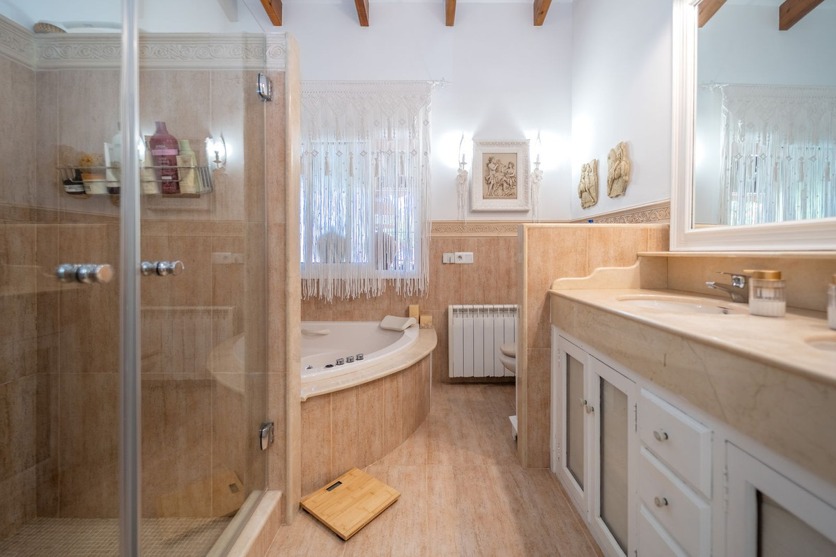 4 Bed Townhouse for sale in Mijas Costa Costa Del Sol, Málaga, Spain