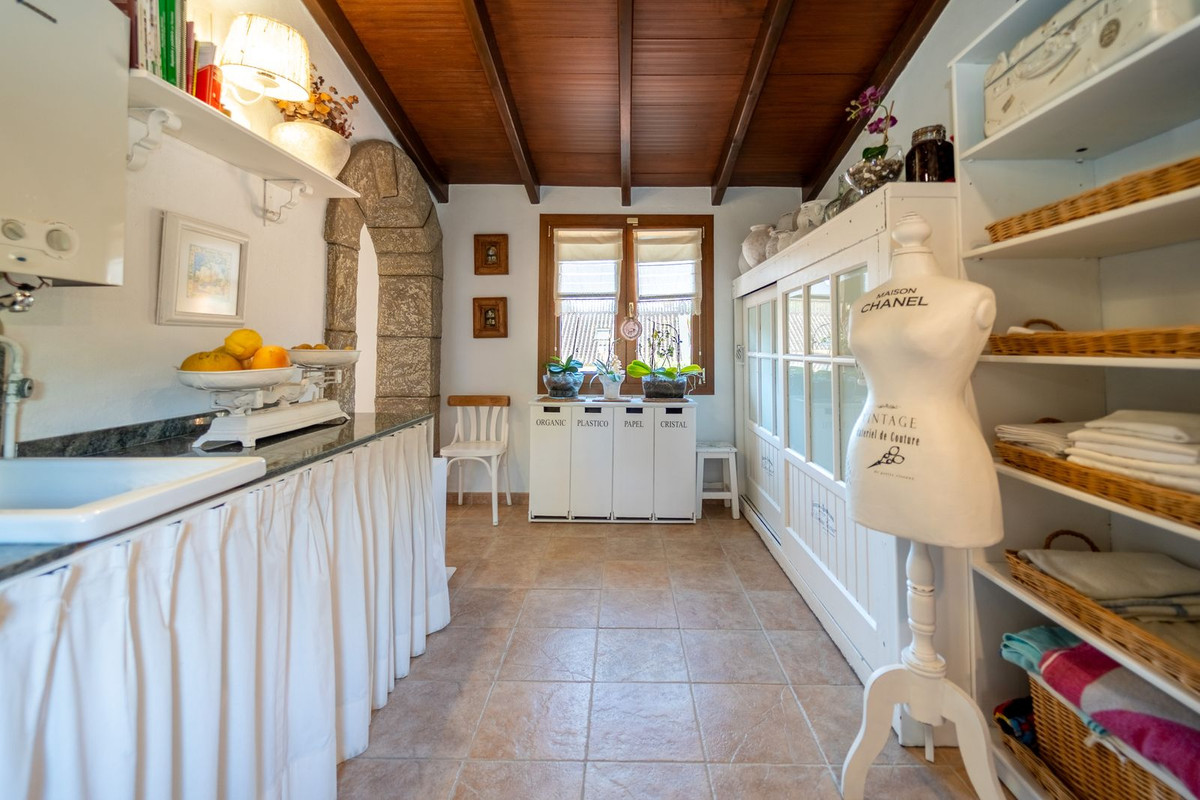 4 Bed Townhouse for sale in Mijas Costa Costa Del Sol, Málaga, Spain