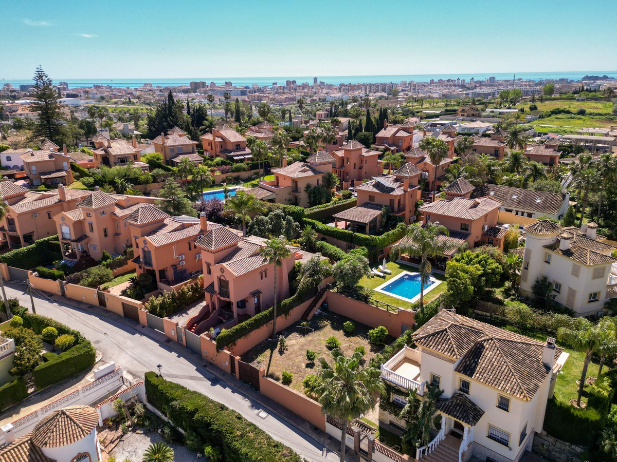 4 Bed Townhouse for sale in Mijas Costa Costa Del Sol, Málaga, Spain
