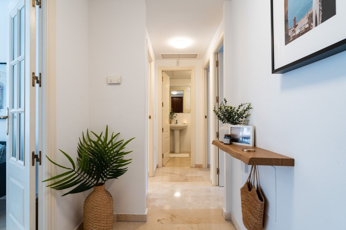 Se vende Apartamento Planta Baja de 3 dormitorios en Costa Del Sol, Málaga, España