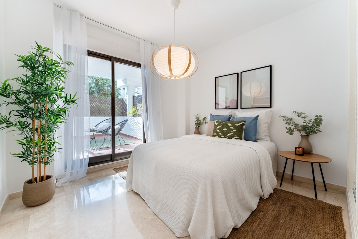 Se vende Apartamento Planta Baja de 3 dormitorios en Costa Del Sol, Málaga, España