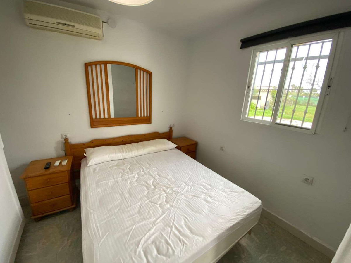 Se vende Villa - Chalet de 2 dormitorios en Costa Del Sol, Málaga, España