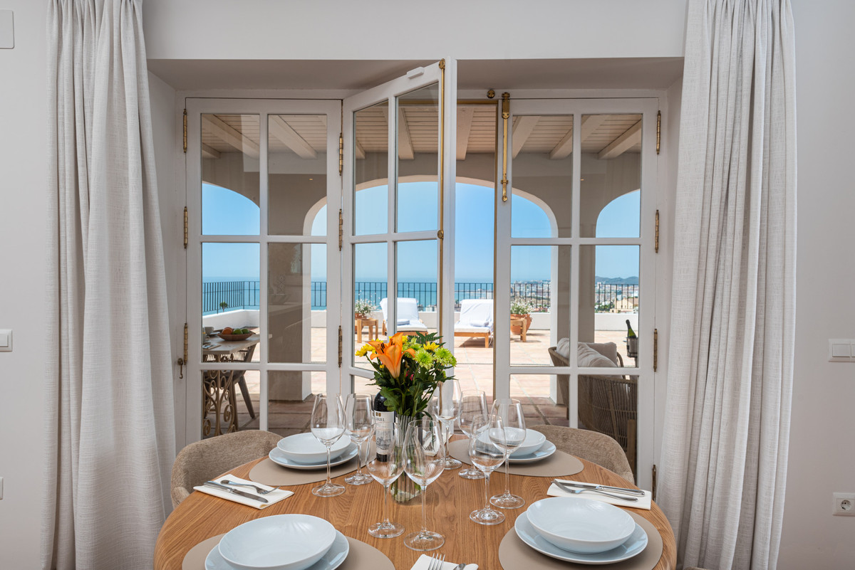 Se vende Hotel de 35 dormitorios en Costa Del Sol, Málaga, España