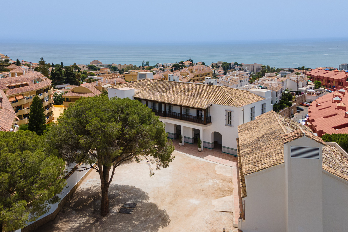 Se vende Hotel de 35 dormitorios en Costa Del Sol, Málaga, España