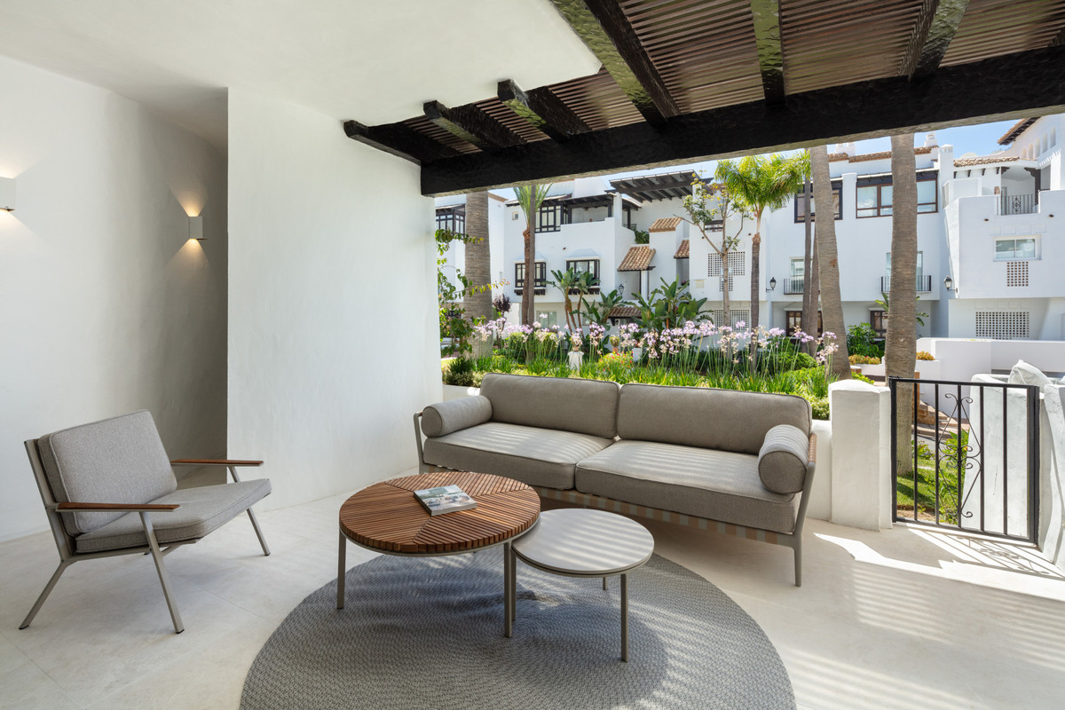 Se vende Apartamento Planta Baja de 3 dormitorios en Costa Del Sol, Málaga, España