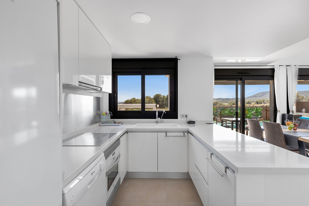 Se vende Villa - Chalet de 3 dormitorios en Costa Blanca, Alicante, España