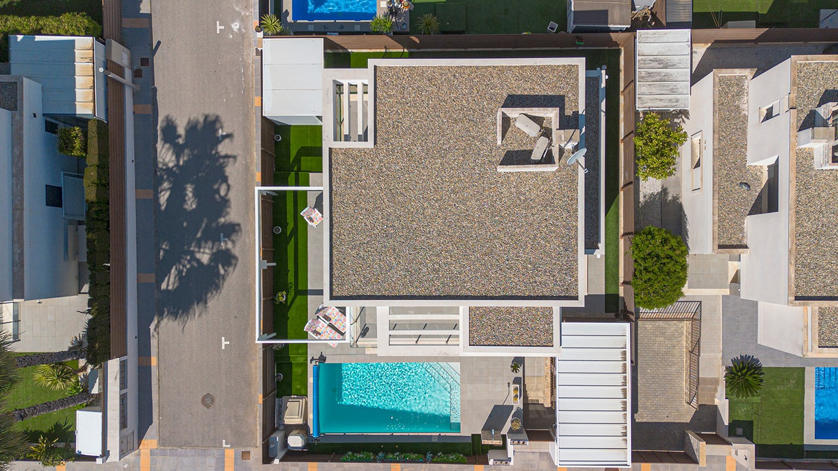 Se vende Villa - Chalet de 3 dormitorios en Costa Blanca, Alicante, España