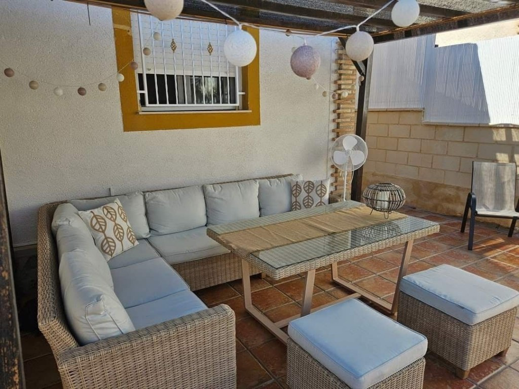 Se vende Villa - Chalet de 3 dormitorios en Costa Blanca, Alicante, España