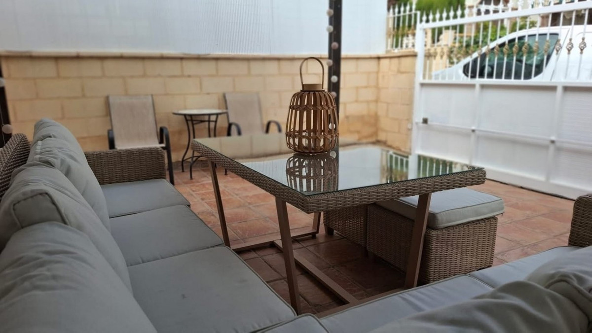 Se vende Villa - Chalet de 3 dormitorios en Costa Blanca, Alicante, España