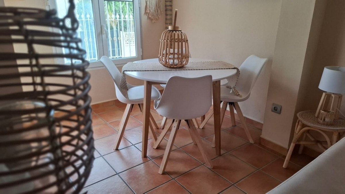 Se vende Villa - Chalet de 3 dormitorios en Costa Blanca, Alicante, España