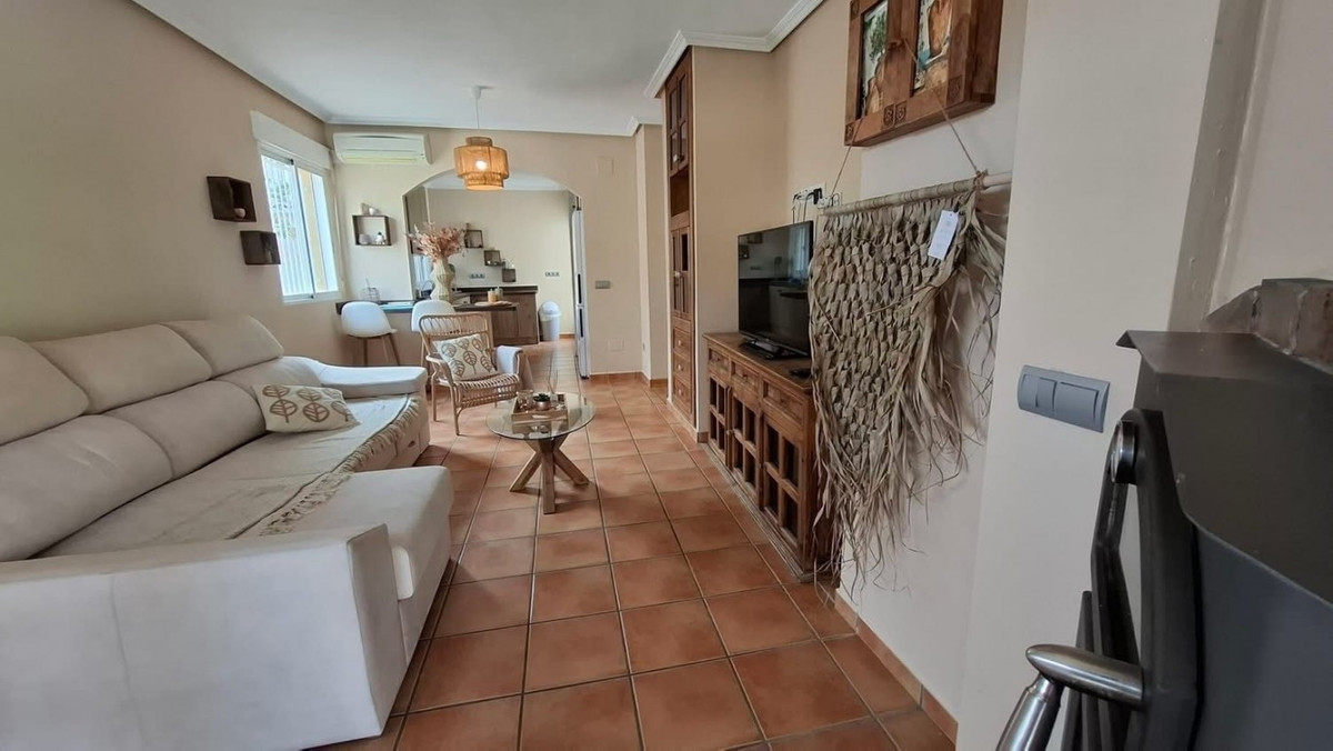Se vende Villa - Chalet de 3 dormitorios en Costa Blanca, Alicante, España
