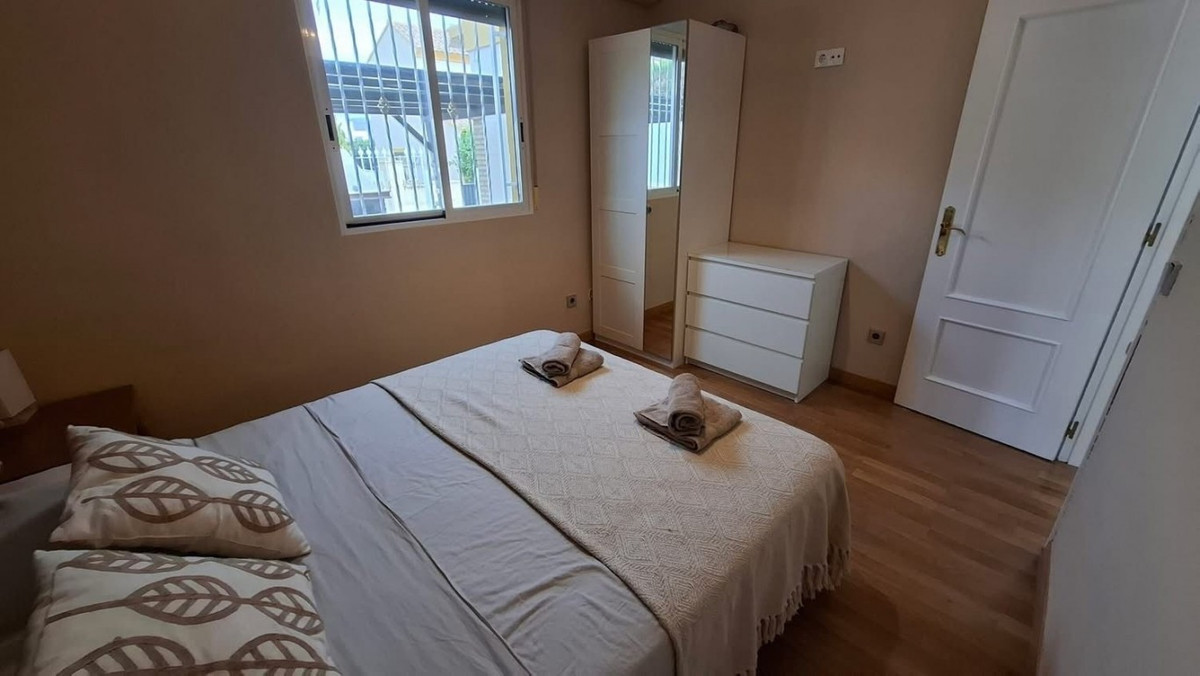 Se vende Villa - Chalet de 3 dormitorios en Costa Blanca, Alicante, España