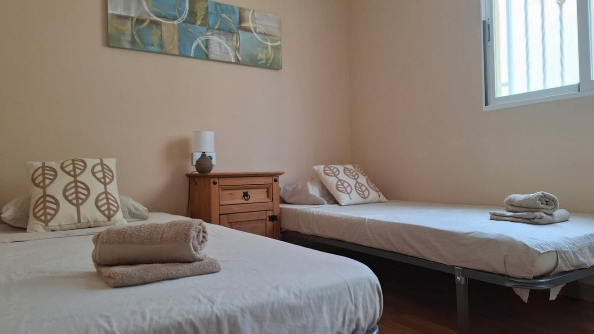 Se vende Villa - Chalet de 3 dormitorios en Costa Blanca, Alicante, España
