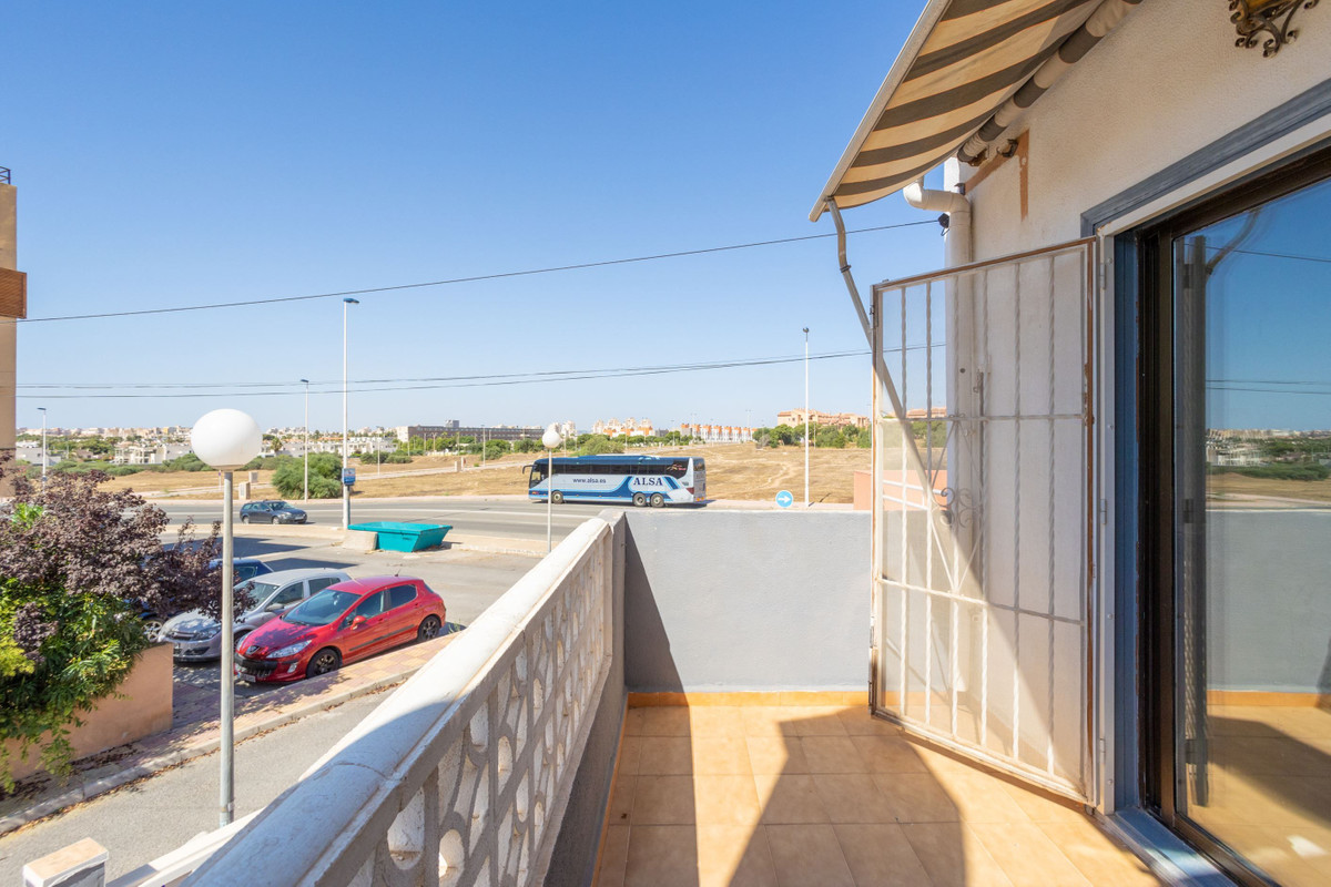 2 Bed Townhouse for sale in Torrevieja Costa Blanca, Alicante, Spain