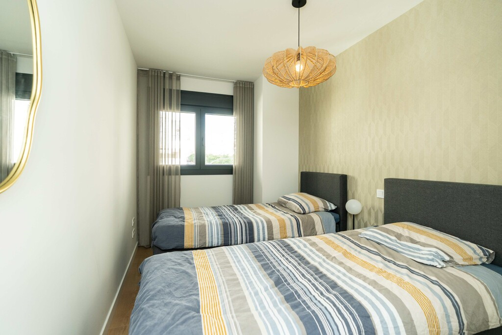 Se vende Apartamento Planta Media de 2 dormitorios en Costa Del Sol, Málaga, España