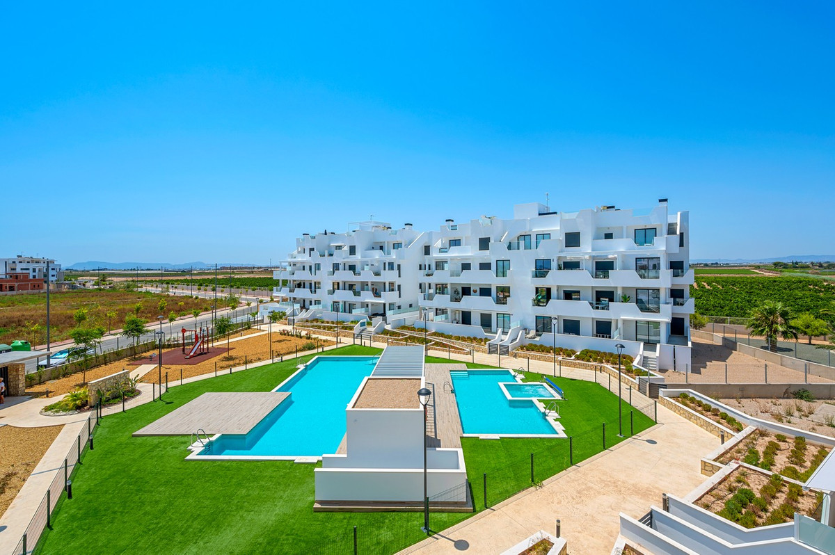 Se vende Apartamento Planta Media de 2 dormitorios en Costa Calida, Murcia, España