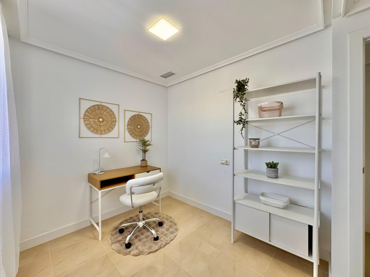 3 Bed Apartment for sale in Parque De Las Naciones Costa Blanca, Alicante, Spain