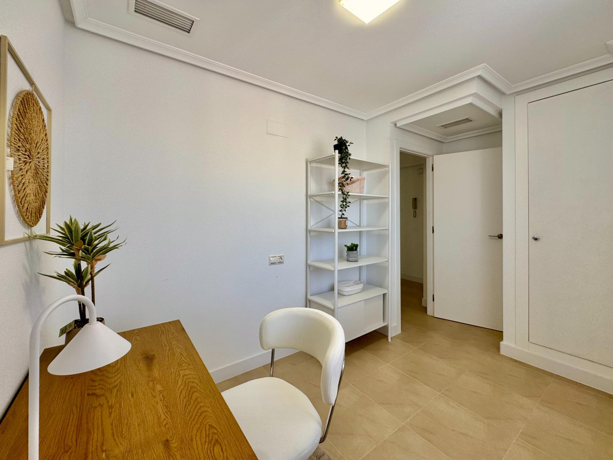 3 Bed Apartment for sale in Parque De Las Naciones Costa Blanca, Alicante, Spain