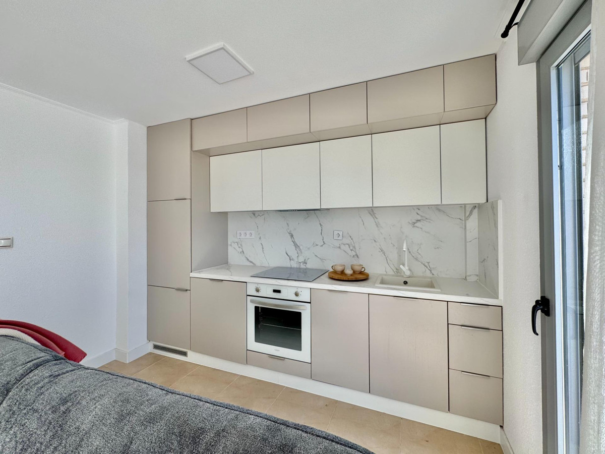 3 Bed Apartment for sale in Parque De Las Naciones Costa Blanca, Alicante, Spain