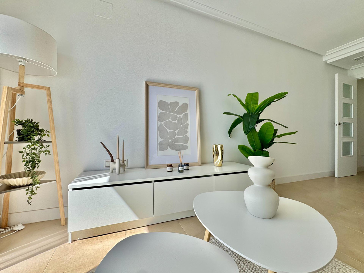 3 Bed Apartment for sale in Parque De Las Naciones Costa Blanca, Alicante, Spain