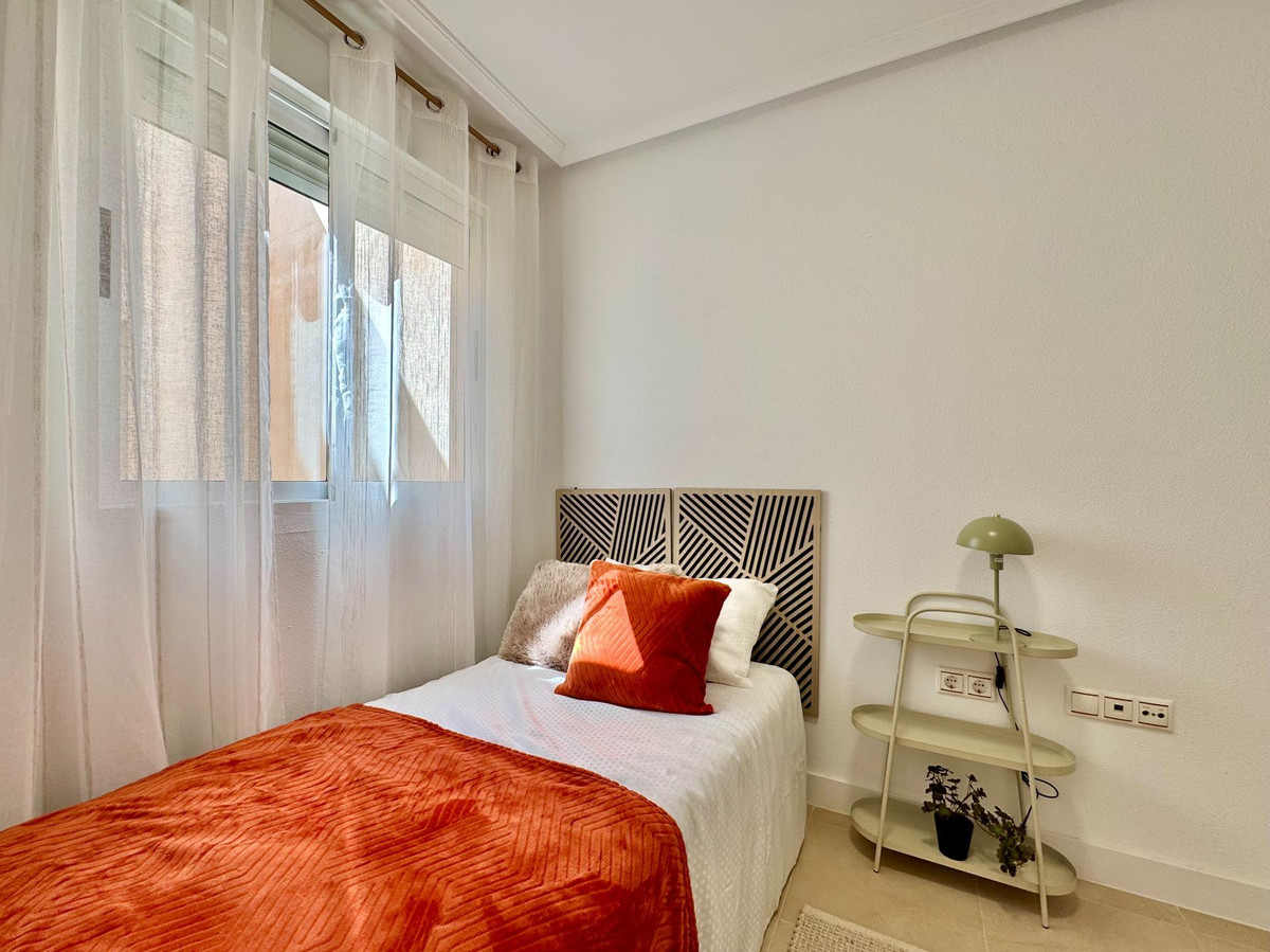 3 Bed Apartment for sale in Parque De Las Naciones Costa Blanca, Alicante, Spain