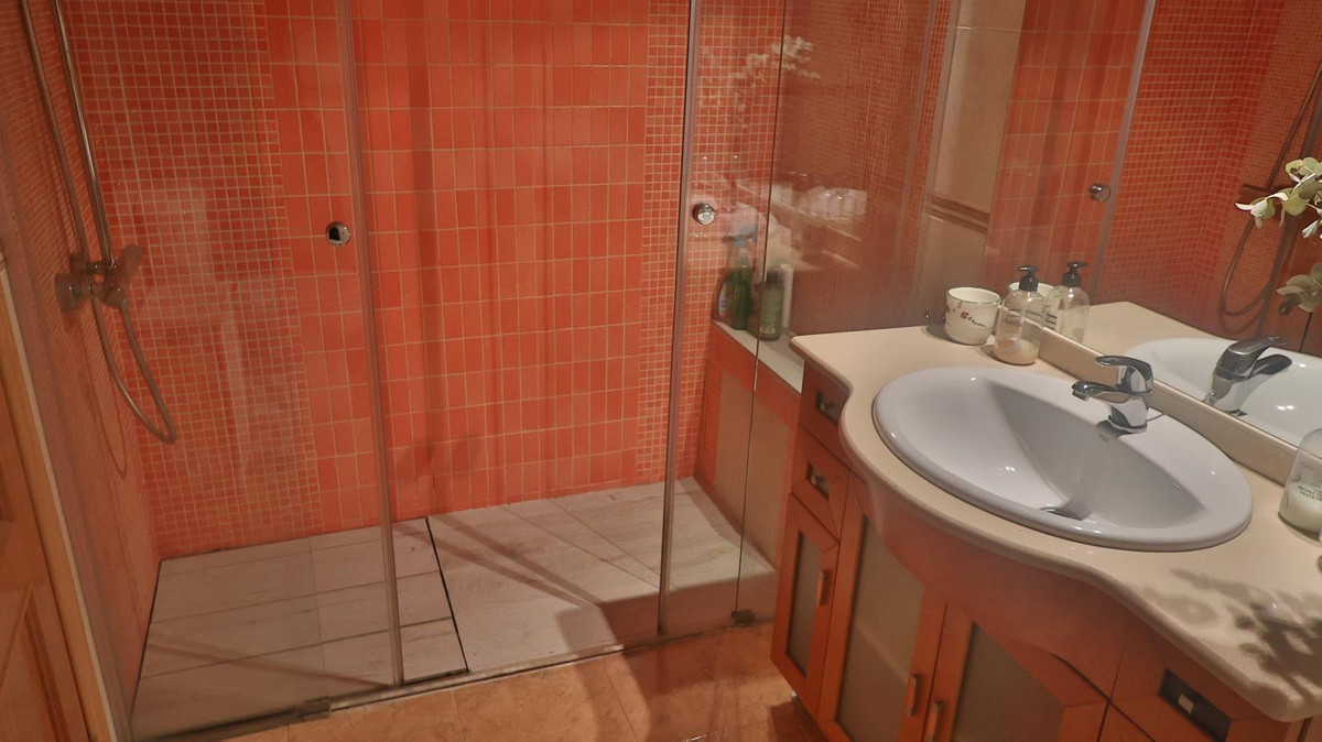 3 Bed Apartment for sale in Málaga Costa Del Sol, Málaga, Spain