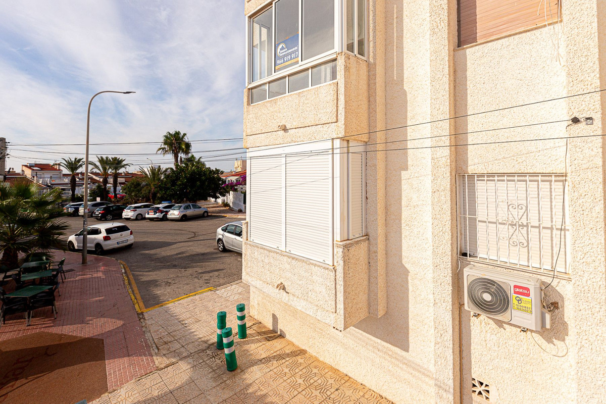 Se vende Apartamento Planta Media de 1 dormitorios en Costa Blanca, Alicante, España