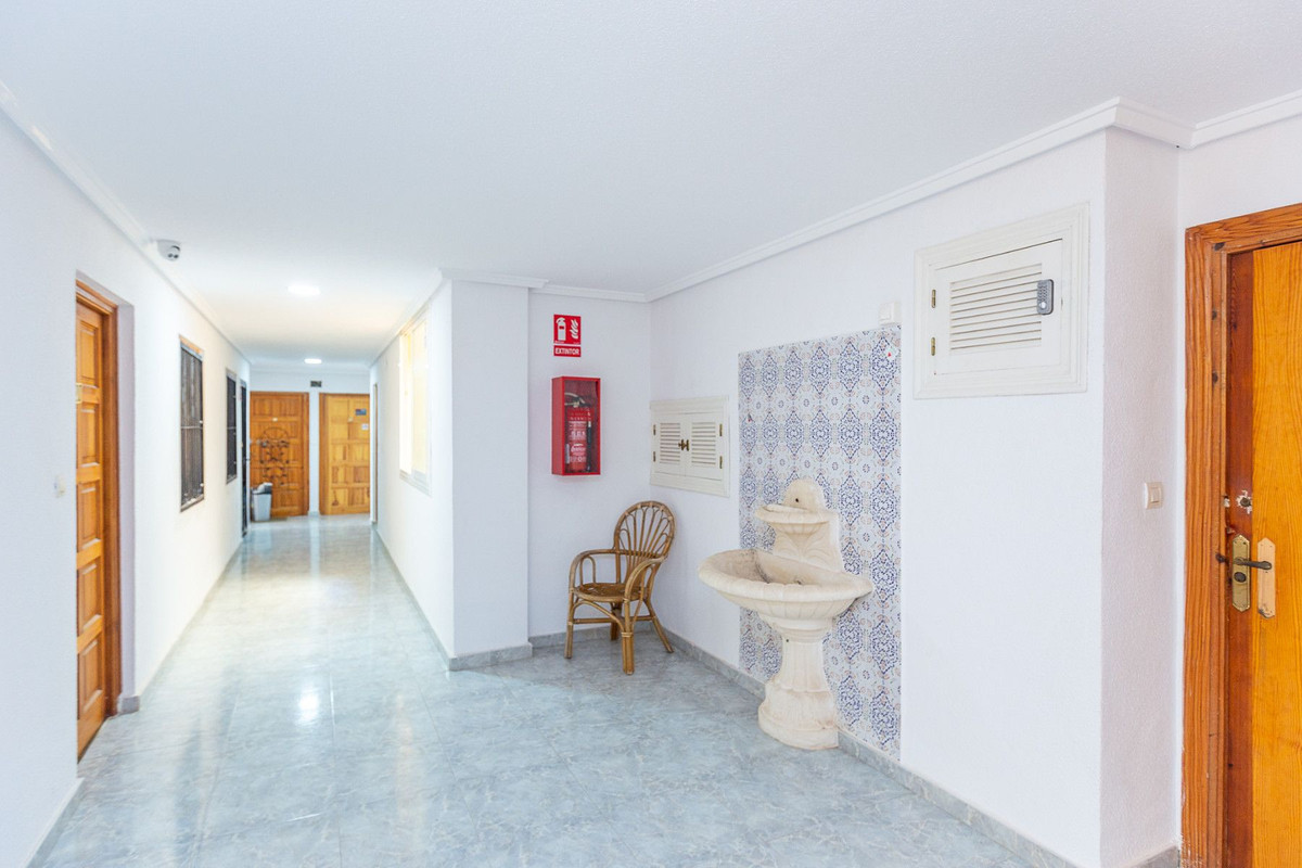 Se vende Apartamento Planta Media de 1 dormitorios en Costa Blanca, Alicante, España