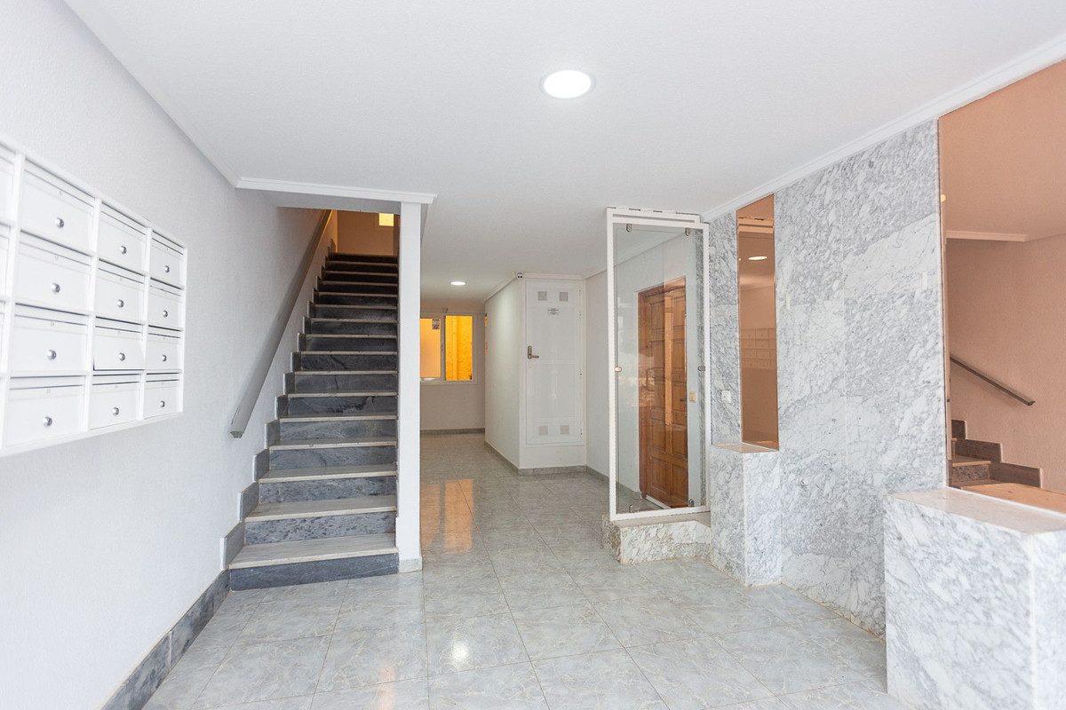 Se vende Apartamento Planta Media de 1 dormitorios en Costa Blanca, Alicante, España