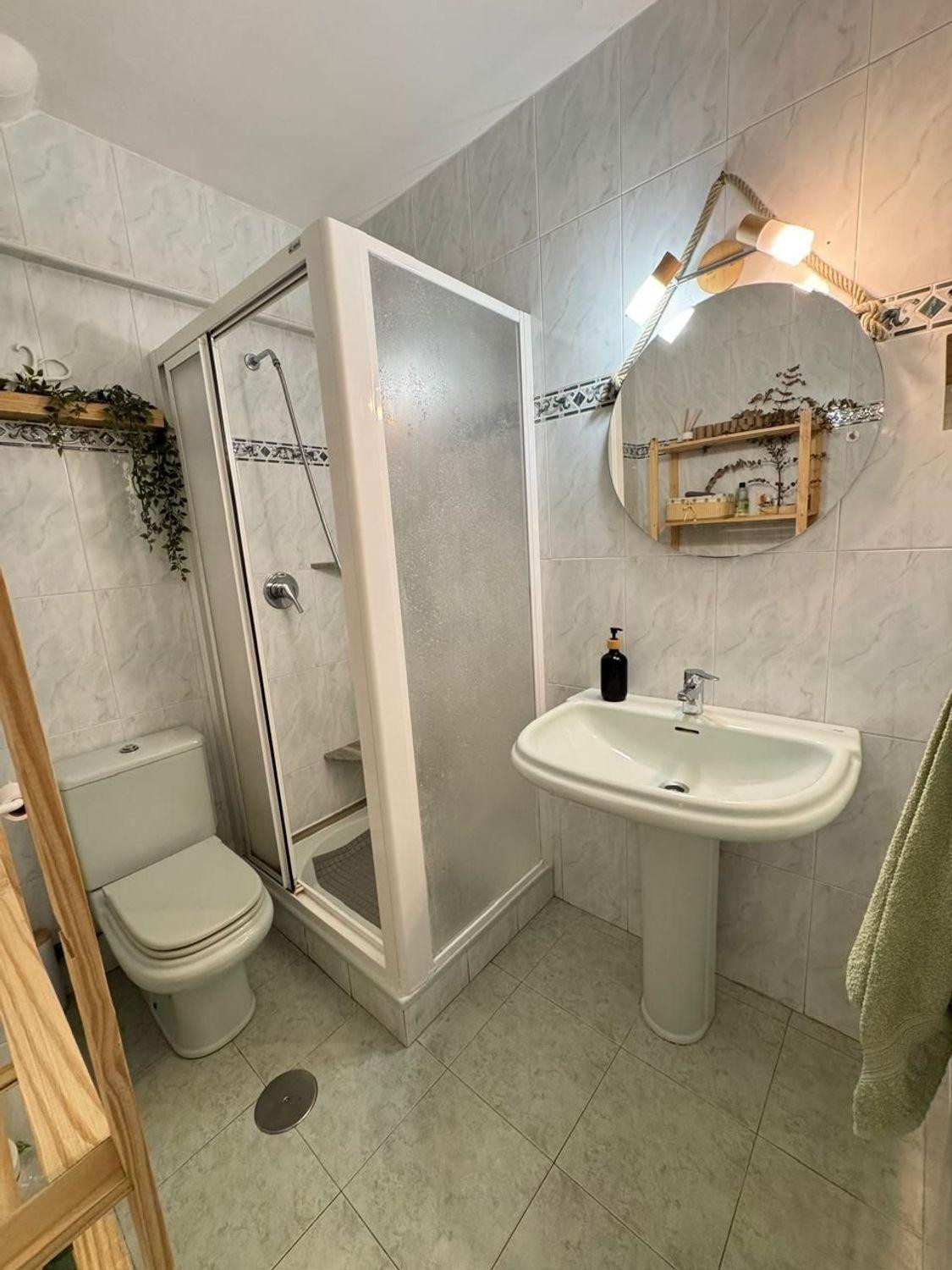 Se vende Apartamento Planta Media de 3 dormitorios en Costa Blanca, Alicante, España