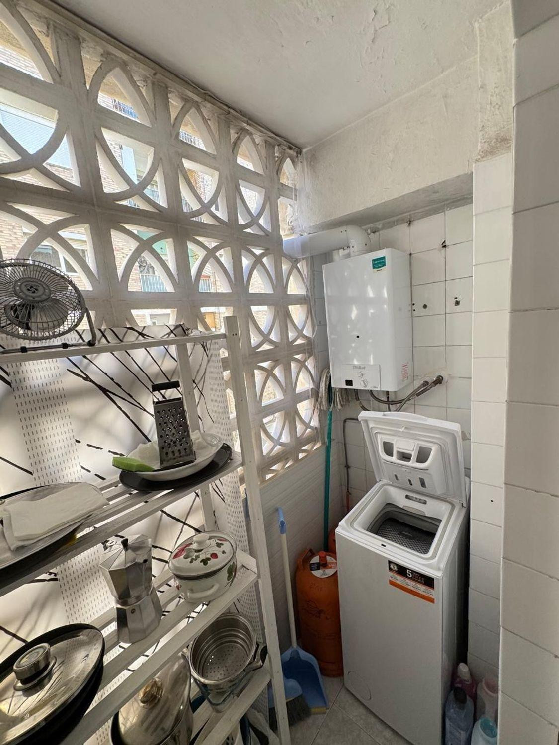 Se vende Apartamento Planta Media de 3 dormitorios en Costa Blanca, Alicante, España