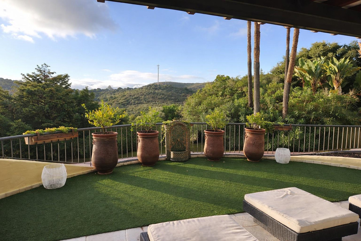 Se vende Apartamento Planta Media de 3 dormitorios en Costa Del Sol, Cadiz, España