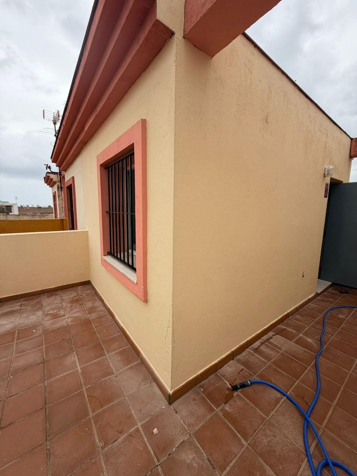 2 Bed Townhouse for sale in La Línea Costa Del Sol, Cádiz, Spain