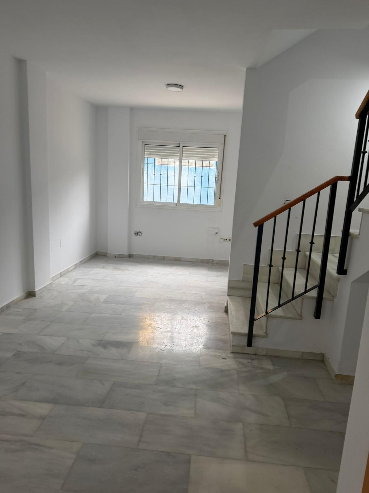 Se vende Pareada de 2 dormitorios en Costa Del Sol, Cadiz, España