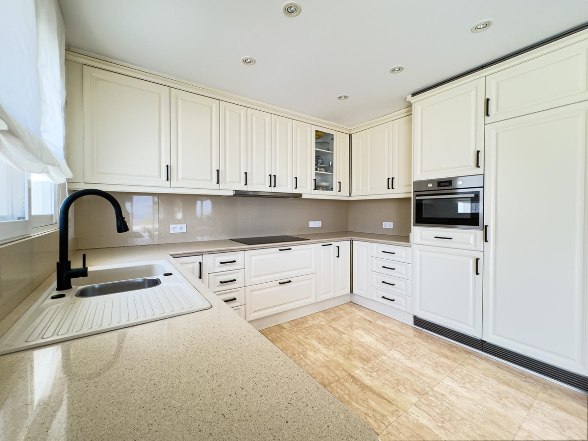3 Bed Townhouse for sale in La Nucia Costa Blanca, Alicante, Spain