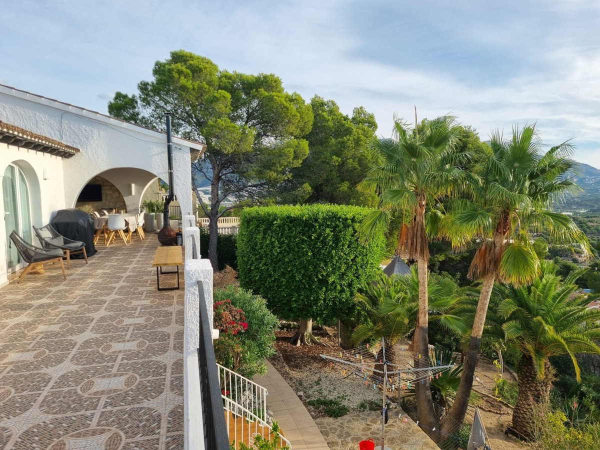 3 Bed Townhouse for sale in La Nucia Costa Blanca, Alicante, Spain