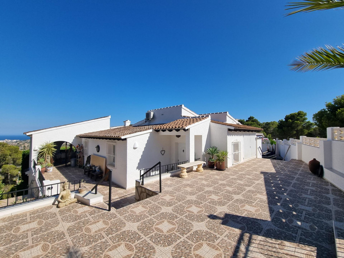3 Bed Townhouse for sale in La Nucia Costa Blanca, Alicante, Spain