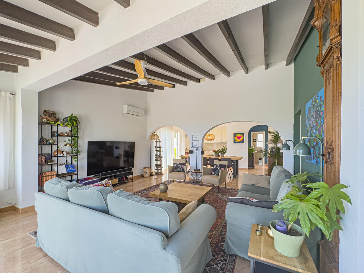 3 Bed Townhouse for sale in La Nucia Costa Blanca, Alicante, Spain