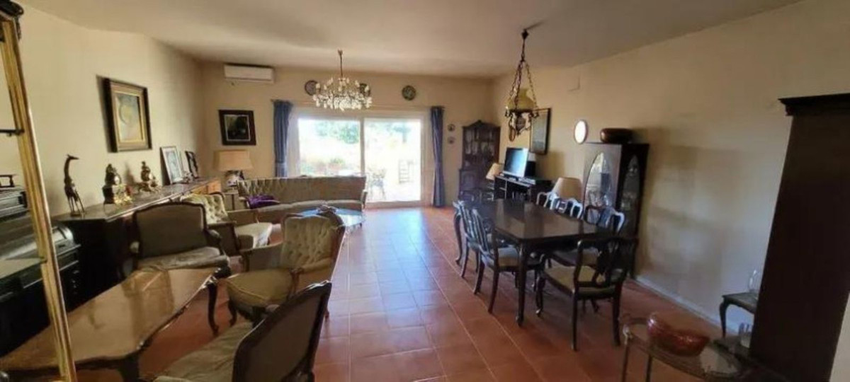 4 Bed Townhouse for sale in Estepona Costa Del Sol, Málaga, Spain