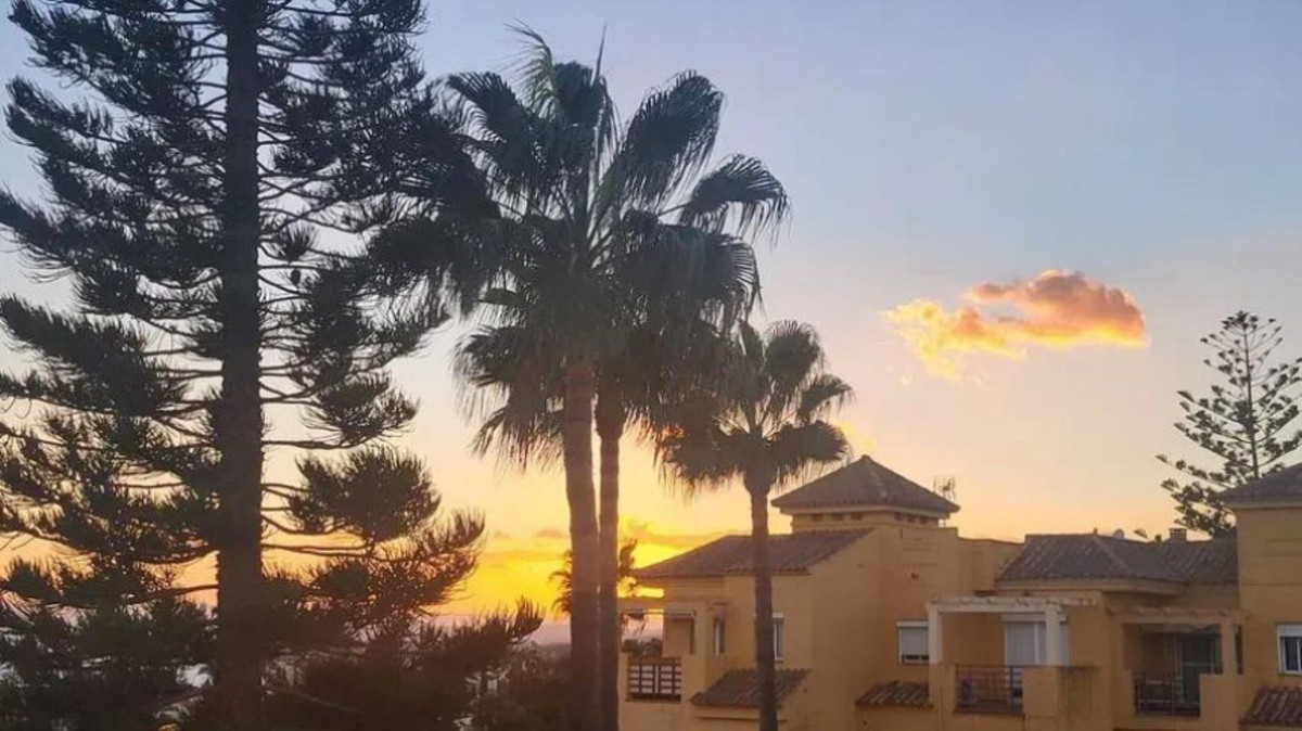 4 Bed Townhouse for sale in Estepona Costa Del Sol, Málaga, Spain