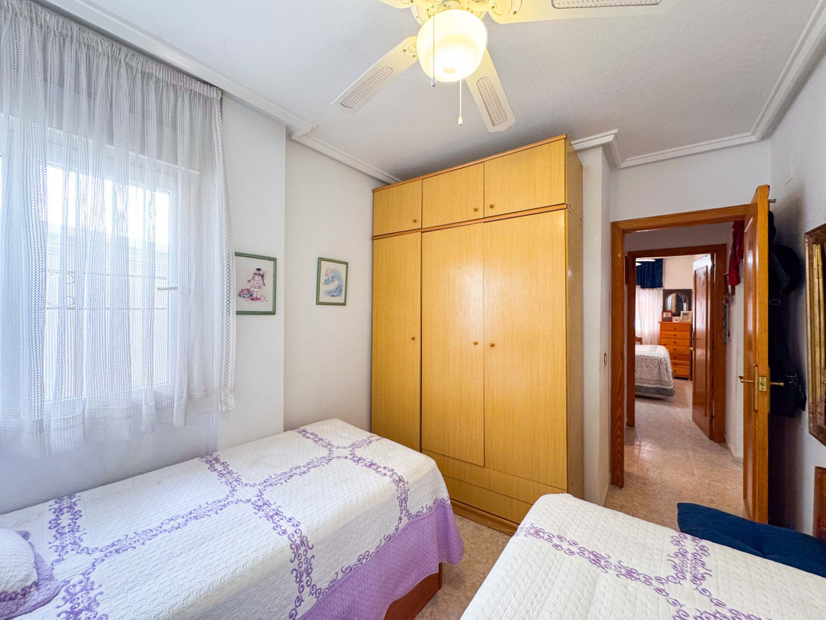 Se vende Villa - Chalet de 2 dormitorios en Costa Blanca, Alicante, España