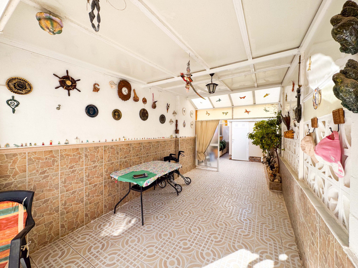 Se vende Villa - Chalet de 2 dormitorios en Costa Blanca, Alicante, España